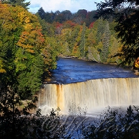  Upper Tahquamenon Falls  